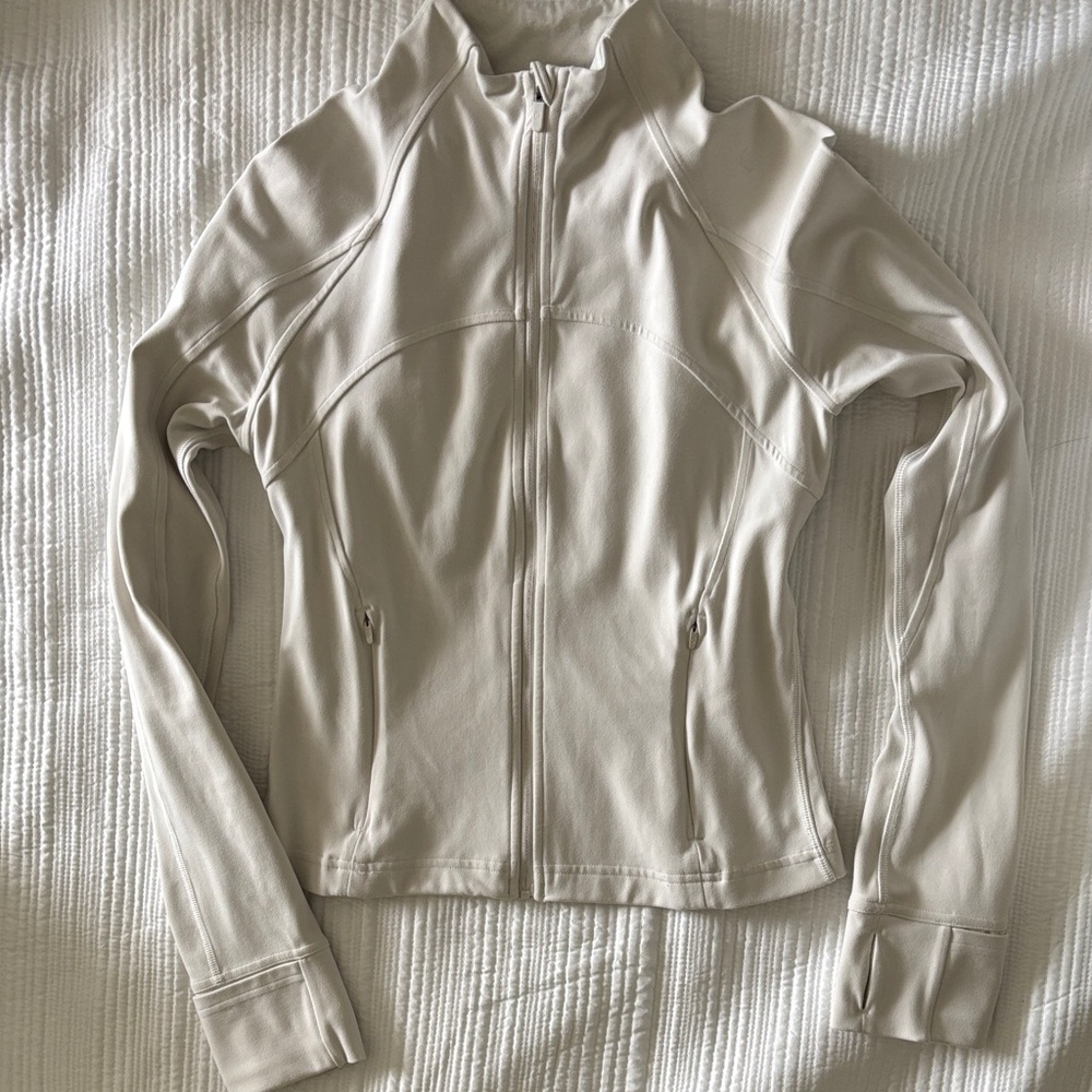 SOLD Lululemon cropped define jacket